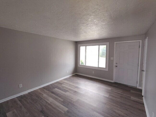 Photo - 208 N Washington St