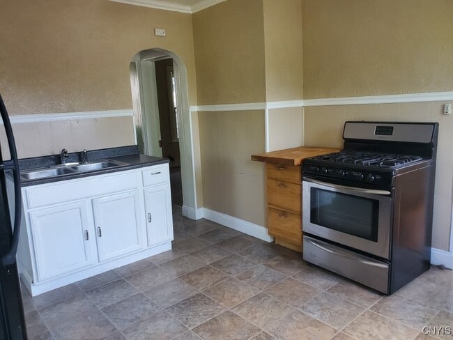 Photo - 243 Cleveland Ave