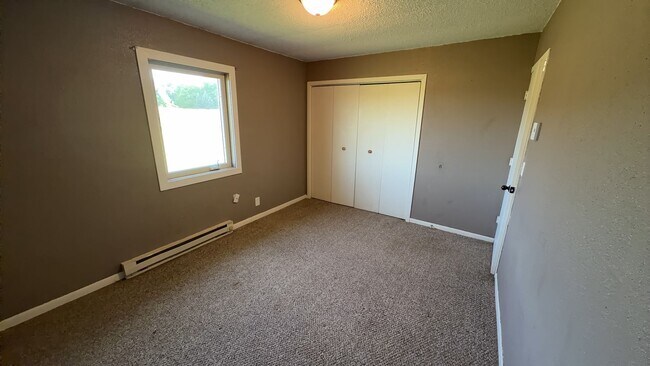 W4913 Pine Ave Unit A
