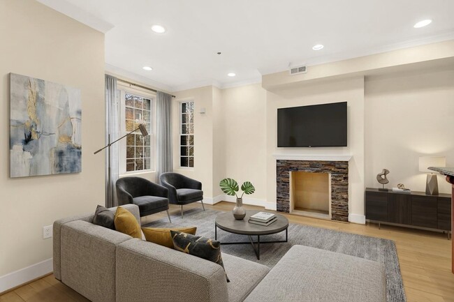 Photo - 1126 Columbia Rd NW