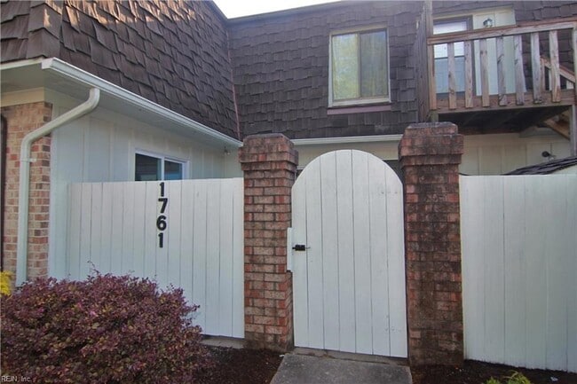 Building Photo - 1761 Ocean Bay Dr