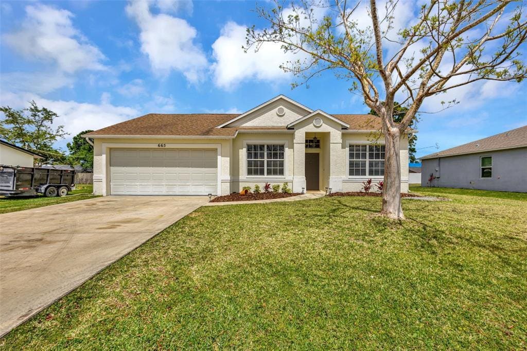 Photo - 665 NE Horizon Ln (Port St Lucie, FL)