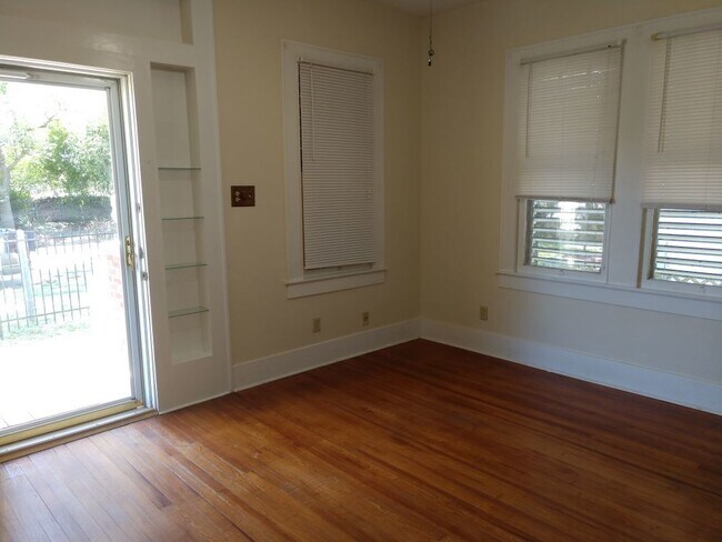 Photo - 5006 Bernardo De Galvez Ave Unidad RL14 5006 P Front