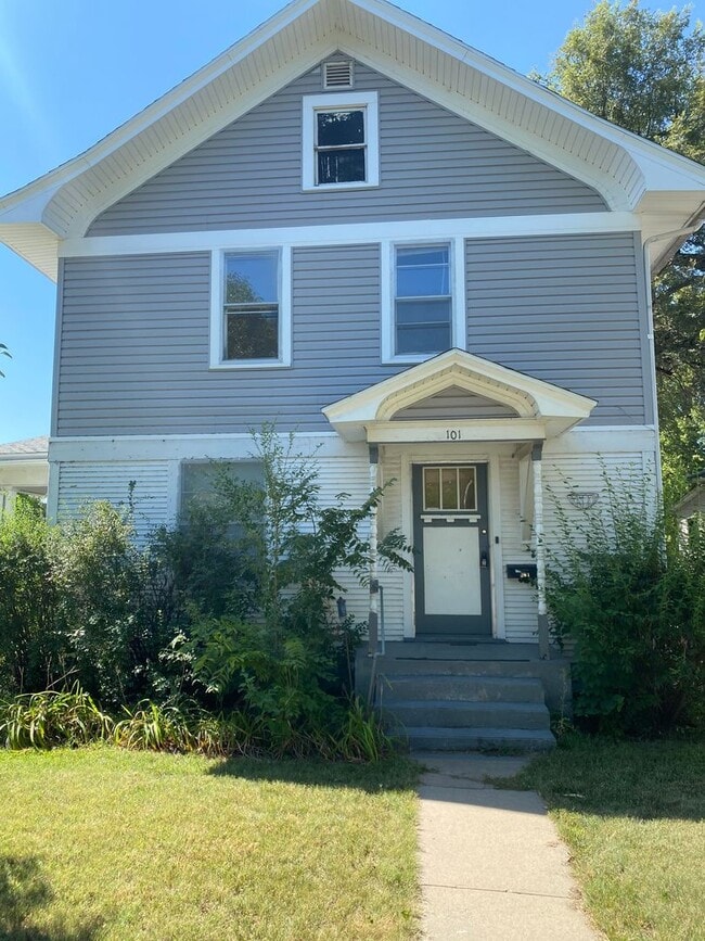 Building Photo - 619 N Washington St Unit 101 W 7th