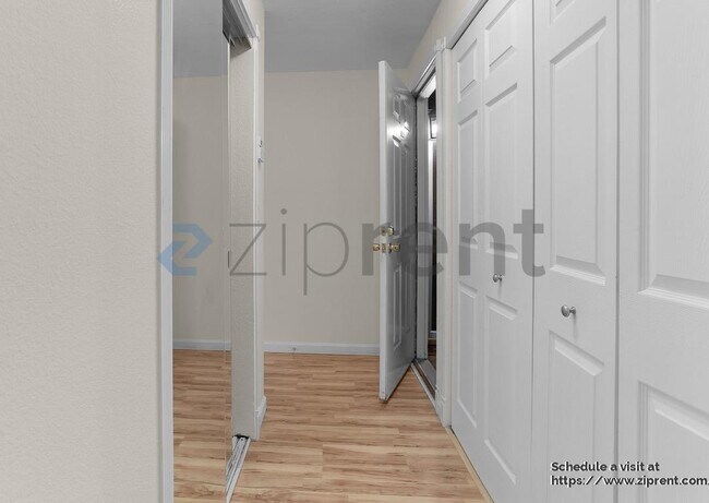 Photo - 13801 Old Redmond Rd