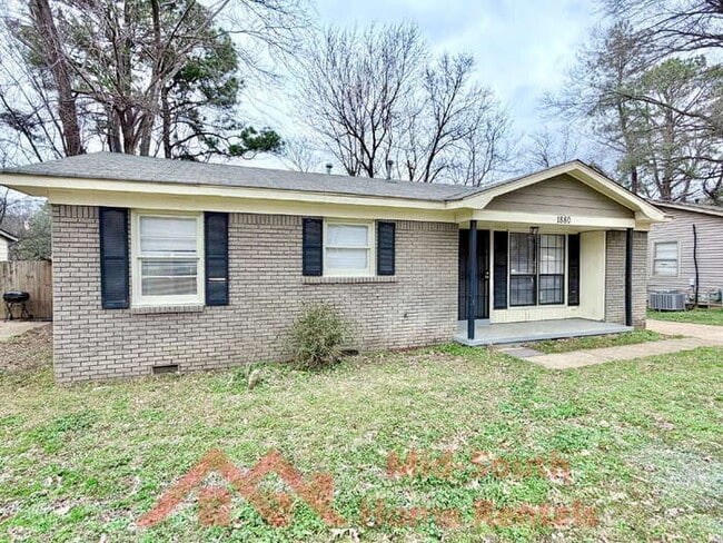 Photo - 1880 Willow Wood Ave