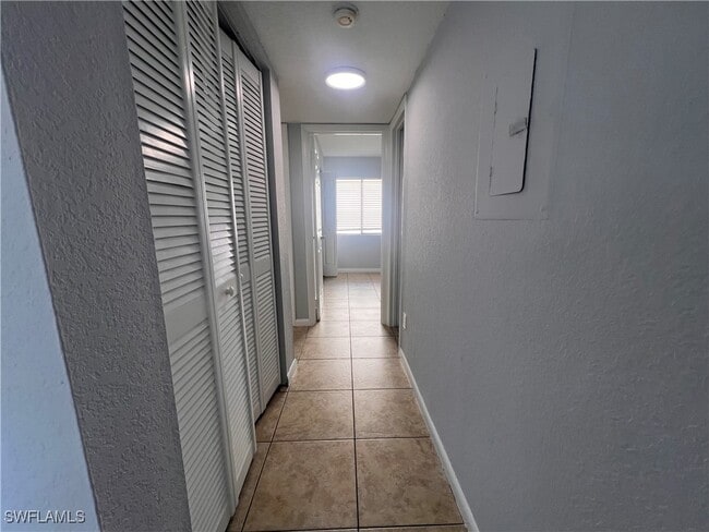 Building Photo - 4601 Bayshore Dr Unit A1 Rental