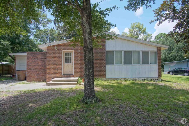 Building Photo - 732 Woodmere Dr Rental