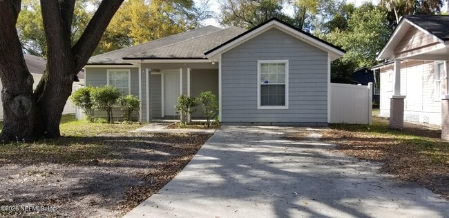 Building Photo - 837 Broxton St