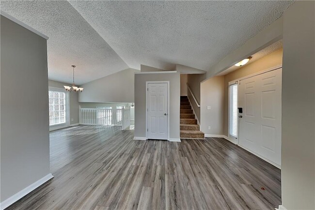 Photo - 1965 Racquet Club Cir NW