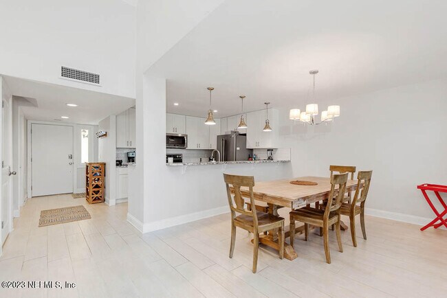 Photo - 10 Cove Rd