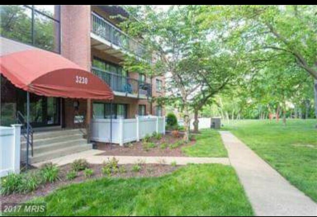 Photo - 3230 S 28th St Unit 202