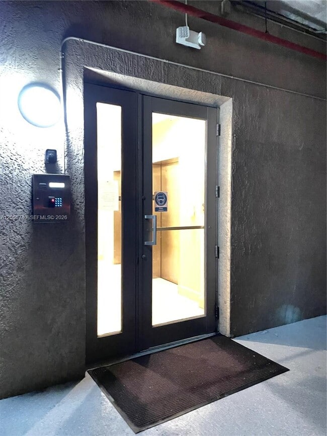 Photo - 2630 SW 28th St Unit 33