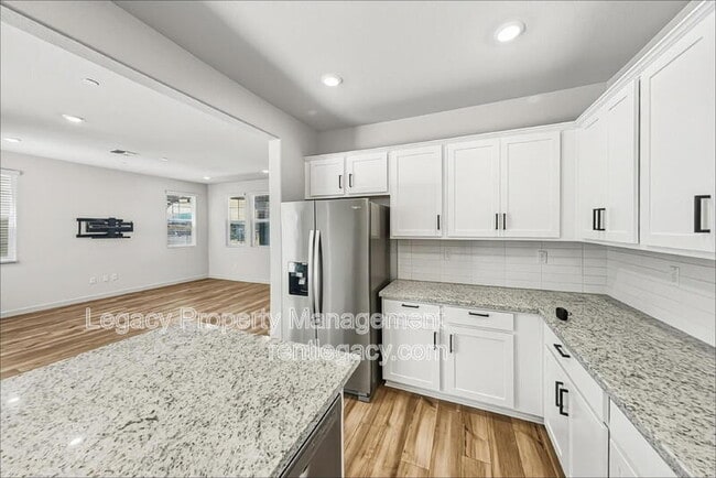 Photo - 112 Seahorse St