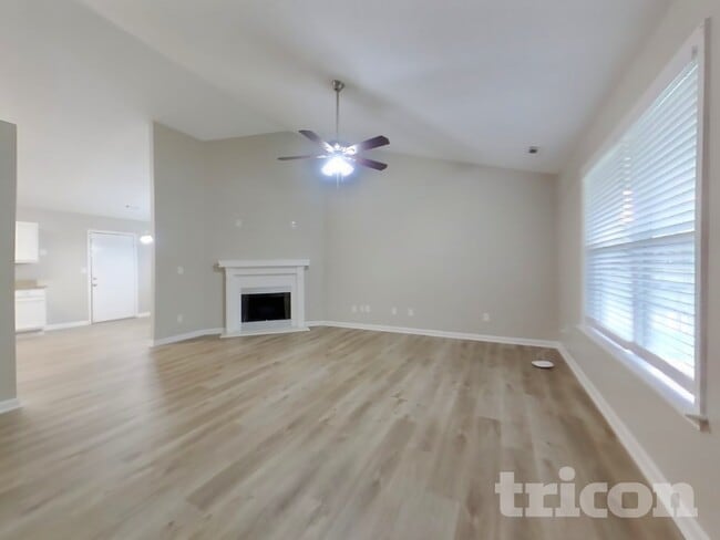 10 Magnolia St
