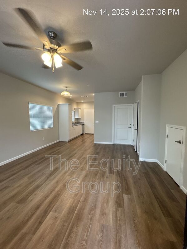 Photo - 410 S Summit St Unit 101