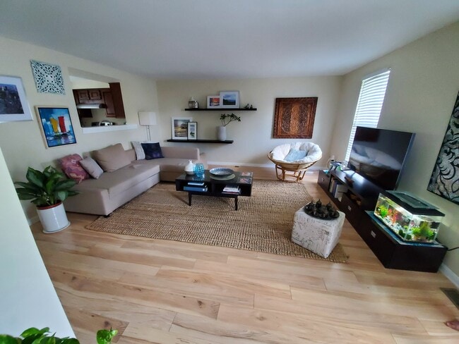 Photo - 16934 Monmouth Ct