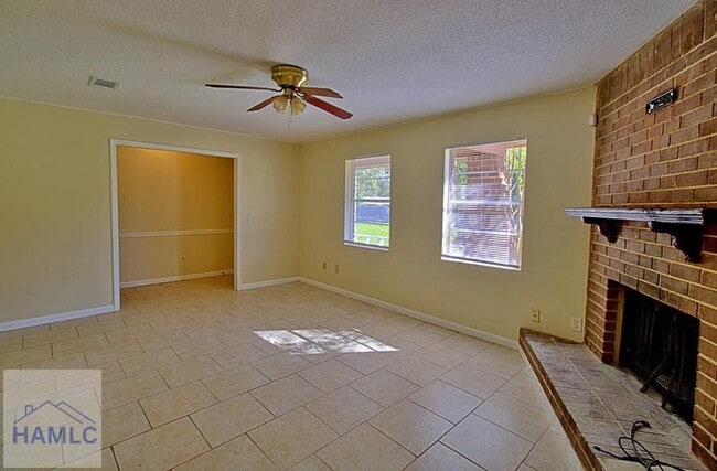 Photo - 1040 Charles C. Frasier Blvd