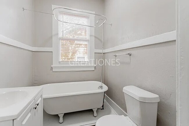 Photo - 2307 16th Ave