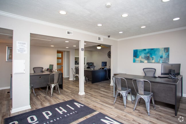 Leasing Office - The Loren Apartments