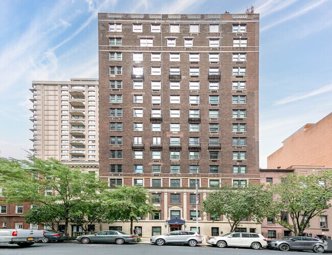 Photo - 215 E 72nd St