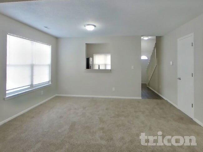 Photo - 484 Brookstone Dr