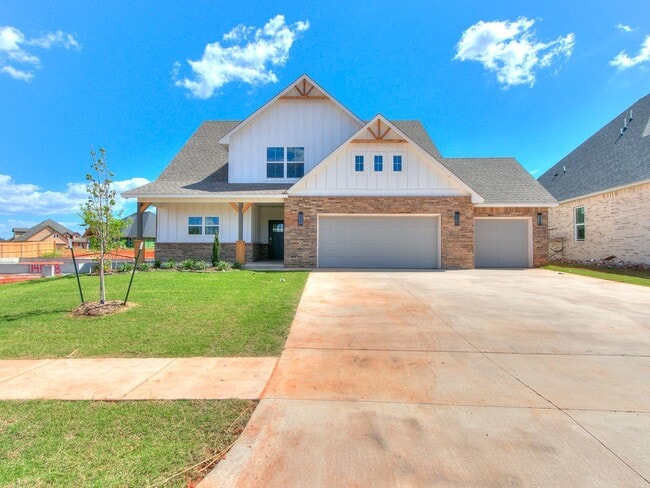 Building Photo - Beautiful Home