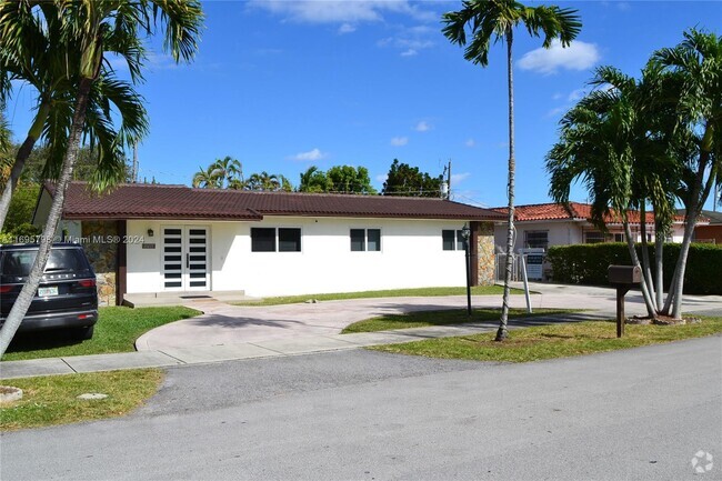 Building Photo - 10495 SW 26th Terrace Unit 1 Rental