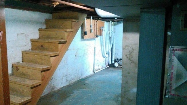 Photo - 73 E Blake Ave