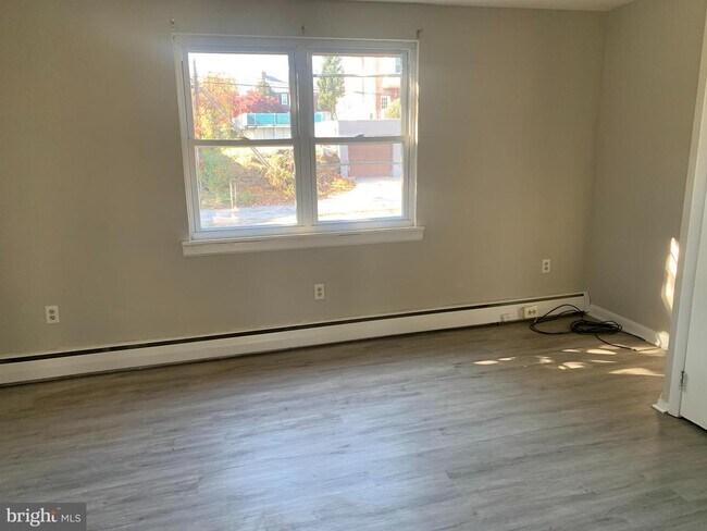 Photo - 3528 Arthur St