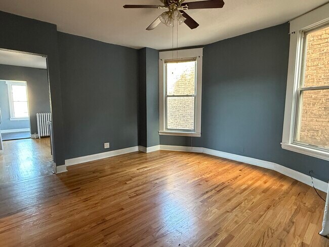 Photo - 4112 W Wellington Ave