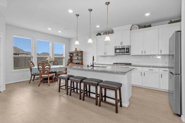 Building Photo - 2714 Sellers Island Dr