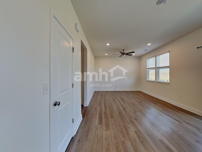 Photo - 9016 Henley Ave
