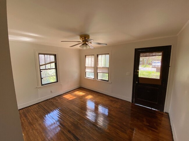 Photo - Newly available in woodycrest