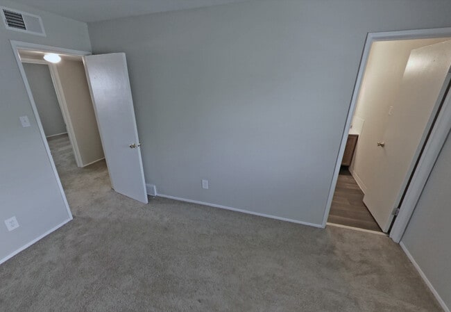 The Groves Apartments and Townhomes
