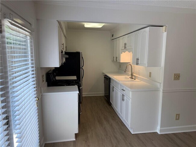 Photo - 240 Triumph Dr NW