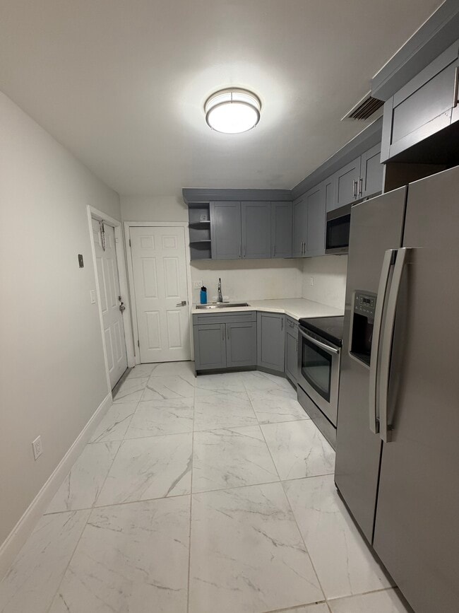 Photo - 815 SW 5th Ct