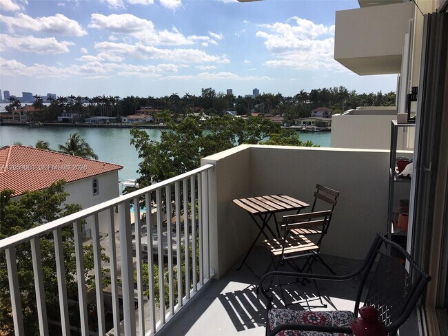 Photo - 1455 N Treasure Dr Unit 6L