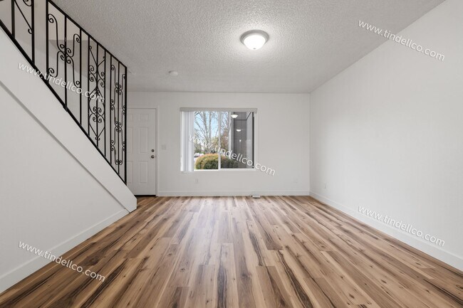 17324 SW Merlo Rd Unit 3