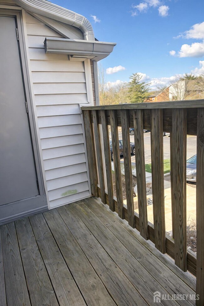 Photo - 4910 Ravens Crest Dr