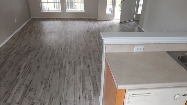 Photo - 2739 Fairview Dr