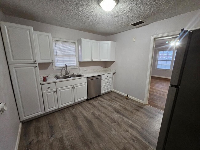 Photo - 2011 35th St