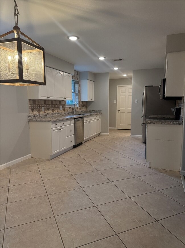 Photo - 6207 Woodvale Dr