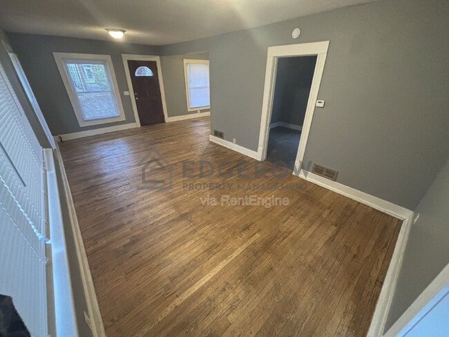 Photo - 1520 Quarry Ave NW