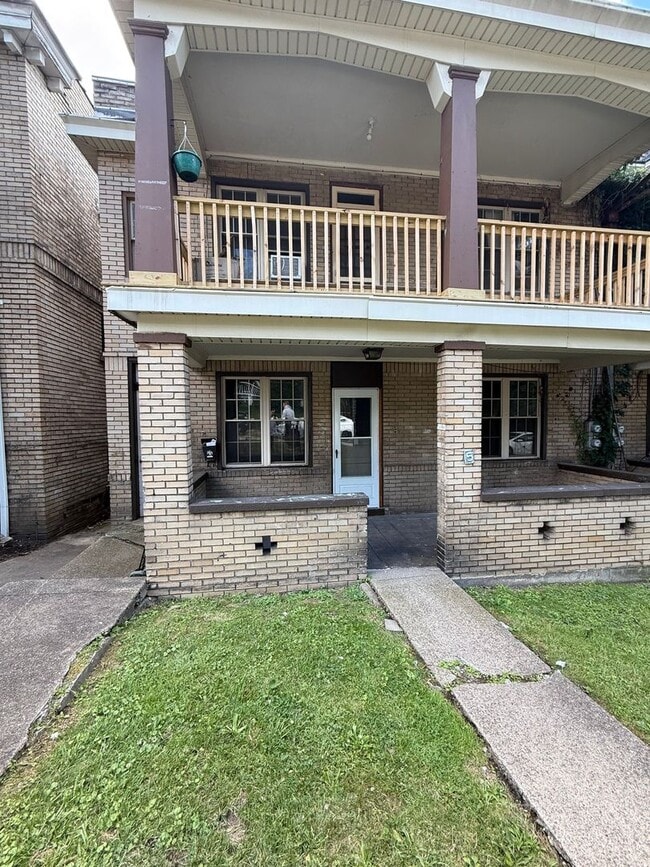 Building Photo - 5-6 Division Street Unit 5 Division Street