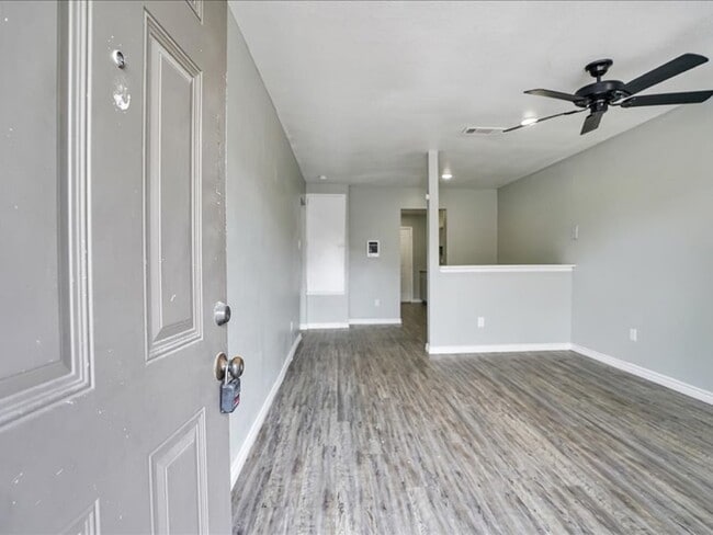 Photo - 5175 Lavender St Apartamentos Unidad 5175