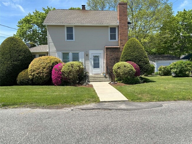 12 Hawkins Ave  