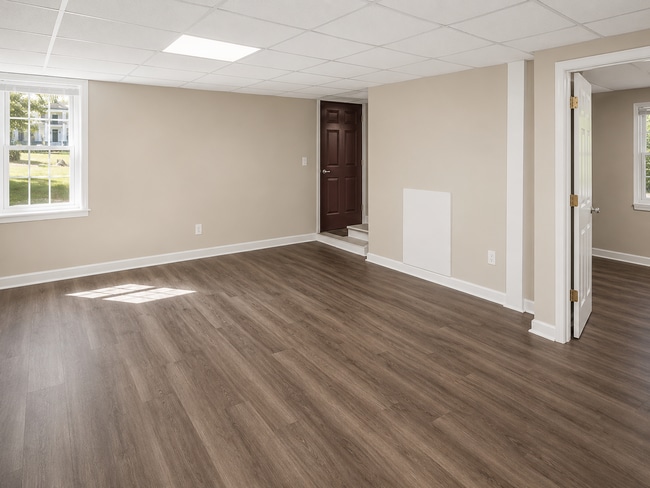 Photo - 312 N Jefferson St NE