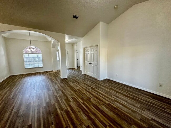 Photo - *Move In Ready* Bright & Spacious 3BR/2BA Home with Open Layout & Huge Backyard in Orlando