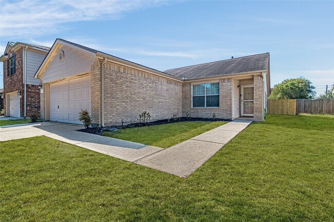 Building Photo - 29407 Legends Hill Dr